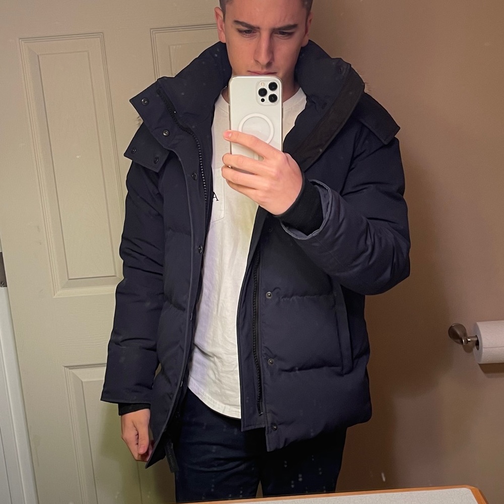 Canada Goose Wyndham Parka - Black Label - SIZE M